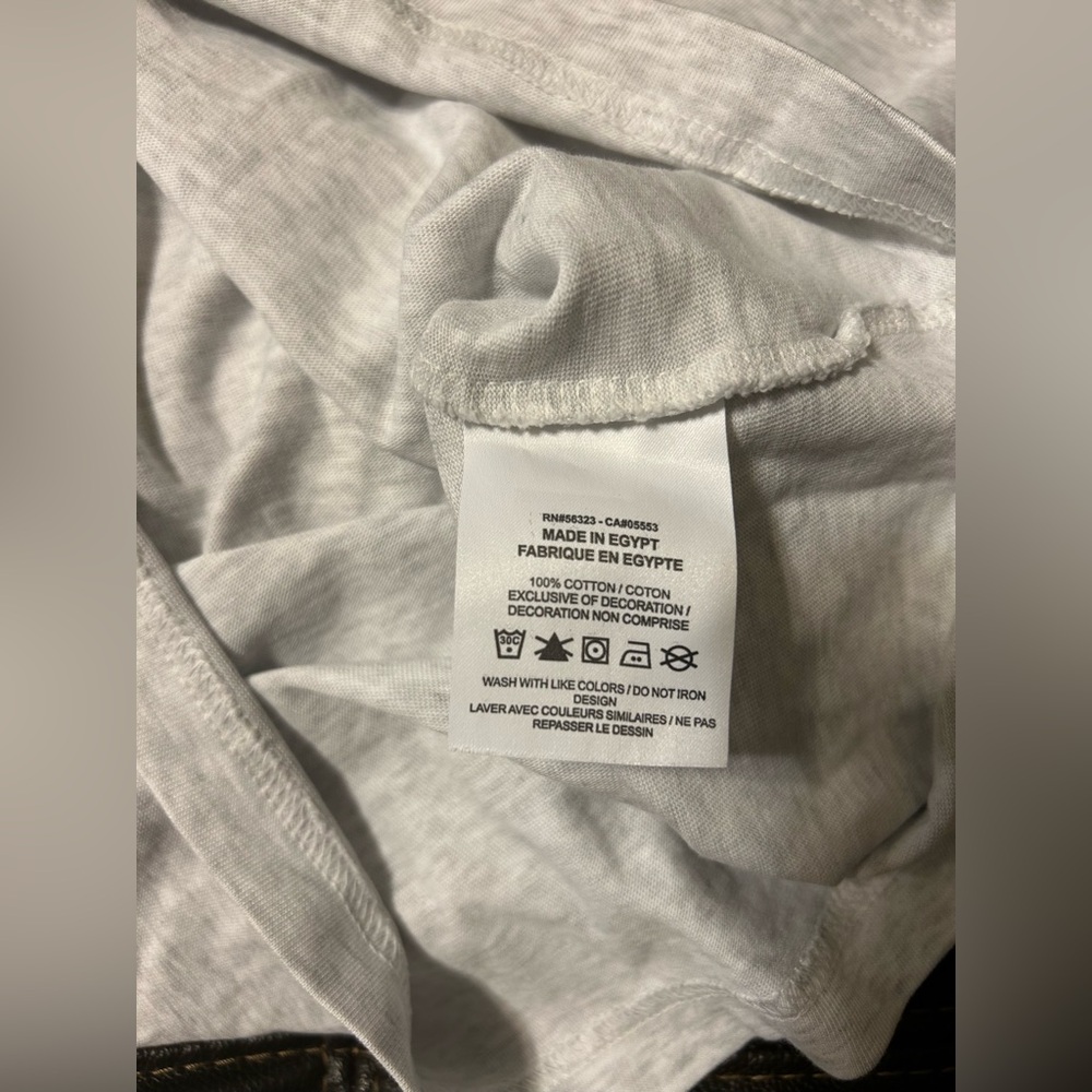 NWOT. Nike Sportswear Classic T. Size S. - Picture 10 of 13